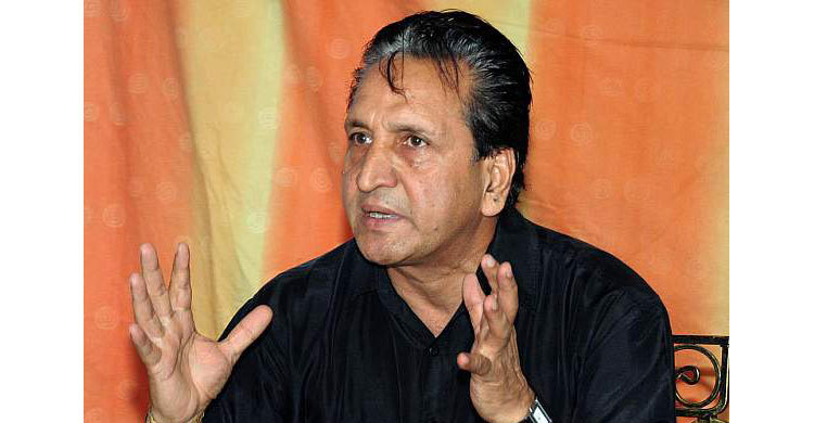 No need a coach in cricket: Abdul Qadir