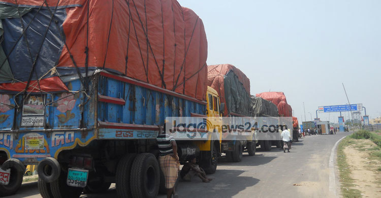 ভারতে নির্যাতনের শিকার হচ্ছেন বাংলাদেশি ট্রাক চালকরা