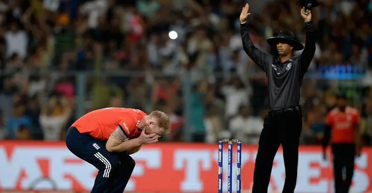 স্টোকসকে উপহাস করায় বরখাস্ত দুই রেডিও জকি