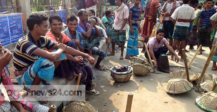 ‘হামার কপালেতো ১২ মাসই জুটে পান্তা ভাত’