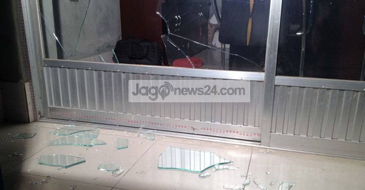 মুকসুদপুরে স্বতন্ত্র চেয়ারম্যান প্রার্থীর উপর হামলা