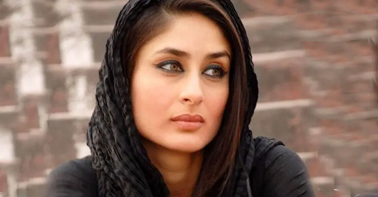 অন্তঃস্বত্ত্বা হওয়ার গুজবে মুখ খুললেন কারিনা