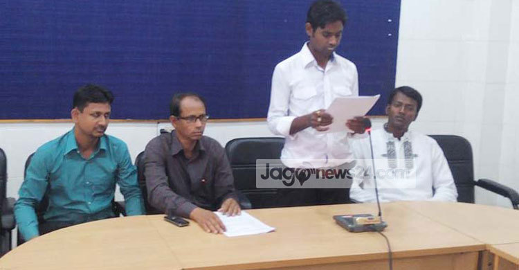 খুলনায় ওসির বিরুদ্ধে নির্বাচনে পক্ষপাতিত্বের অভিযোগ