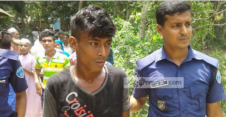 বাবাকে বাঁচাতে গিয়ে প্রাণ গেল ছেলের