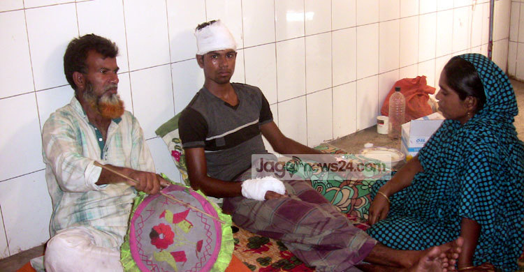 চিকিৎসা নিতে এসে আবারো জখম হলেন মা-ছেলে