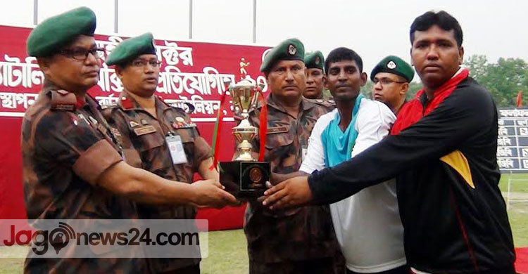 আন্তঃব্যাটালিয়ন বক্সিংয়ে চ্যাম্পিয়ন বিজিবি-৪৩ নওগাঁ