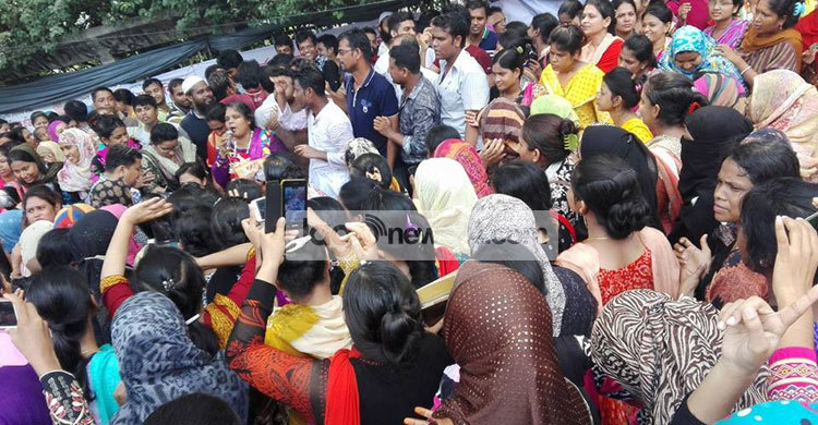 Govt accepts nurse’s demands