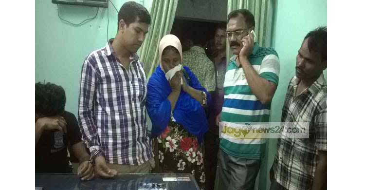 নেত্রকোনায় বিলুপ্ত প্রাণী তক্ষকসহ আটক ৫