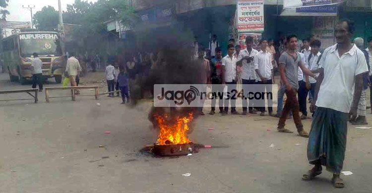 সখীপুরে বিদ্যুতের দাবিতে সড়ক অবরোধ