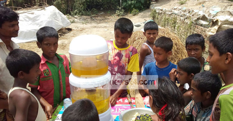 এক দিনের শরবত বিক্রেতা!