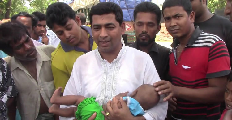 যৌতুক না পেয়ে তালাক নামায় স্বাক্ষরে বাধ্য করলো স্বামী