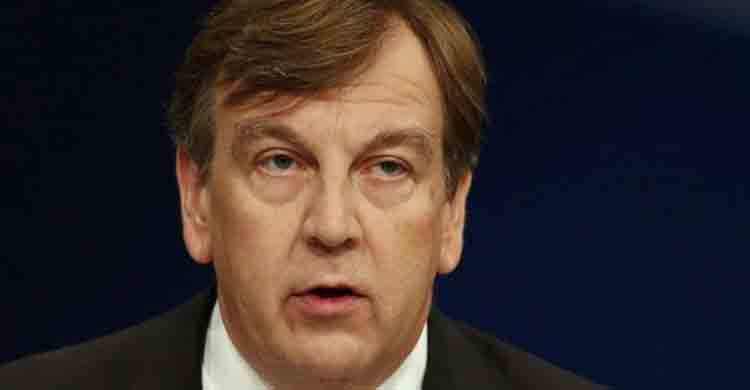 UK minister admits sex worker relationship 