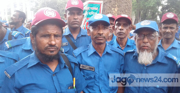 ৭০ রকমের কাজ করি মাত্র তিন হাজার টাকায়!