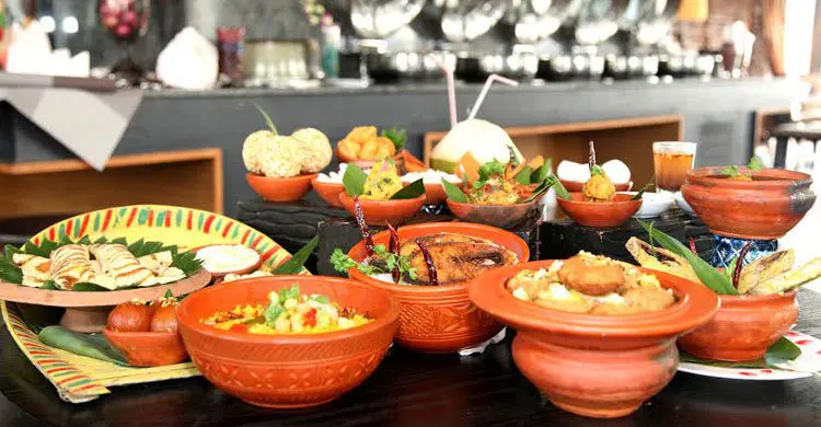 আমারি ঢাকায় বৈশাখের ঐতিহ্যবাহী খাবারে বিশেষ ছাড়