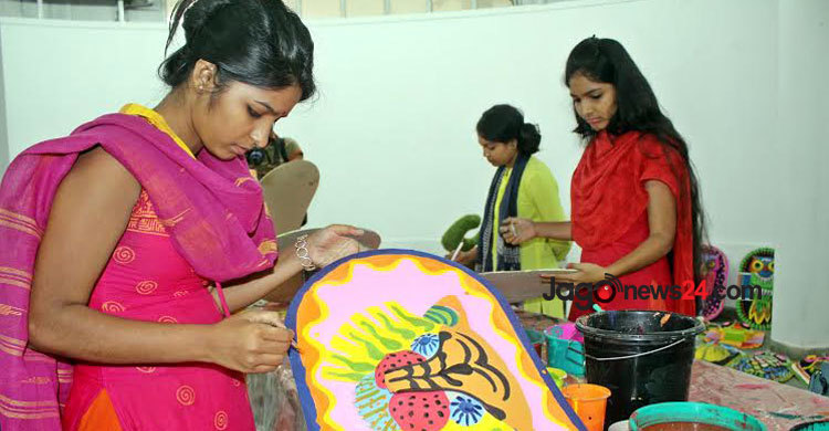 ‘অন্তর মম বিকশিত করো, অন্তরতর হে’