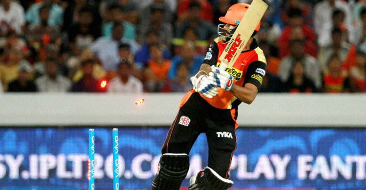 Dhawan’s slow footwork is causing him problems: Gavaskar 