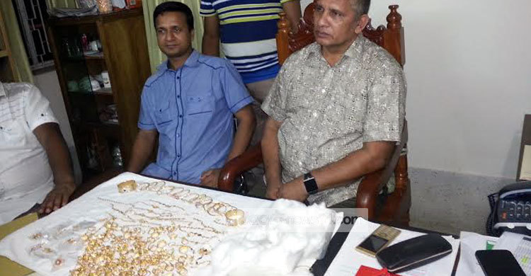 কাওড়াকান্দি ফেরিঘাটে ১০৬ ভরি স্বর্ণালঙ্কার উদ্ধার