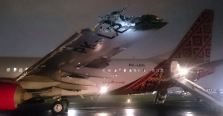 জাকার্তায় দু`বিমানের মধ্যে সংঘর্ষ