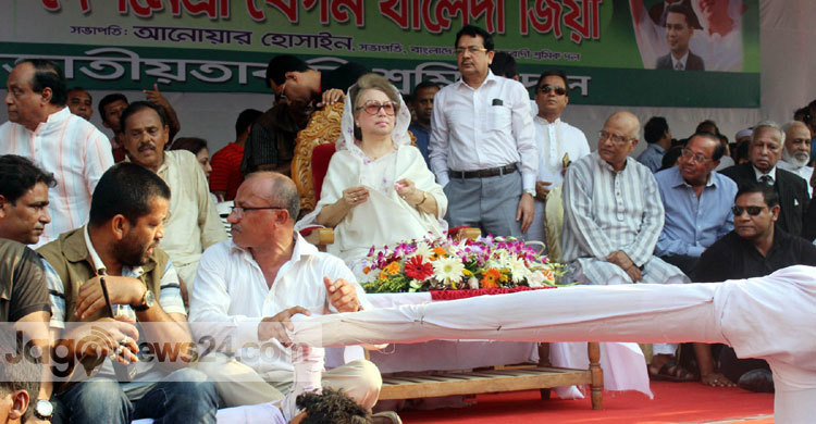 Tk 30 thousand crore smuggled: Khaleda Zia