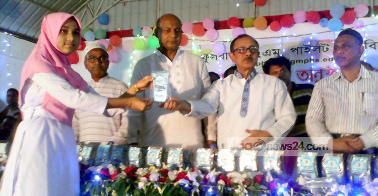 দেশে দুই প্রকার মুক্তিযোদ্ধা তৈরি হয়েছে : গণশিক্ষামন্ত্রী