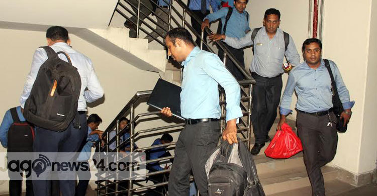 দেশজুড়ে তীব্র ভূকম্পন অনুভূত