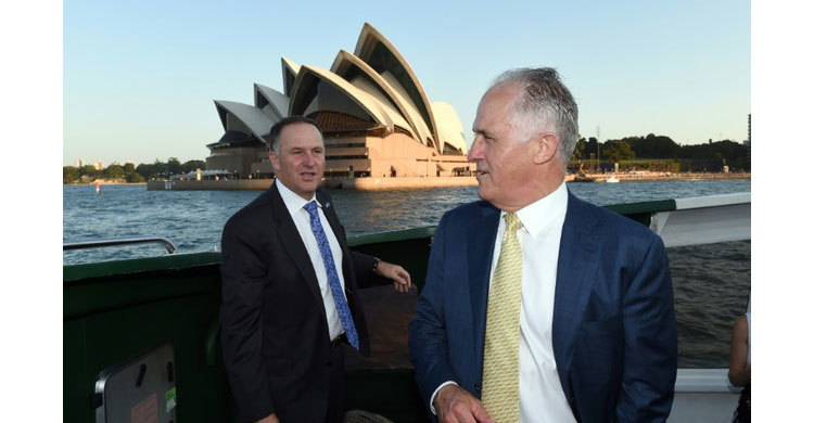 Australian PM threatens early elections over union row