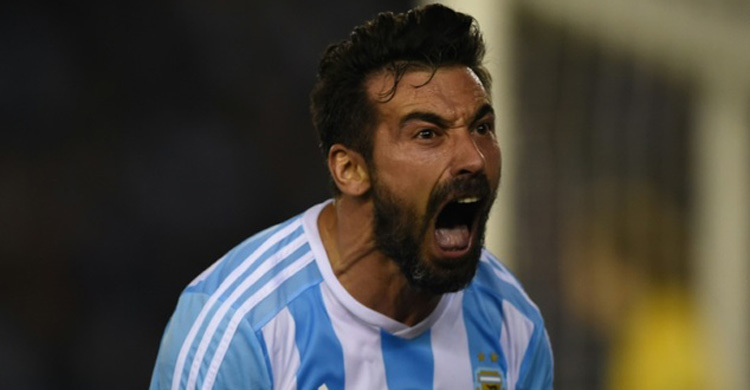PSG’s Ezequiel Lavezzi signs for Hebei China Fortune