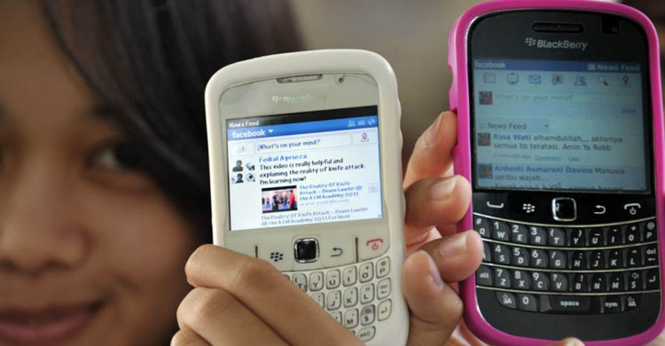 Indonesia to internet giants: Pay tax or face blockages