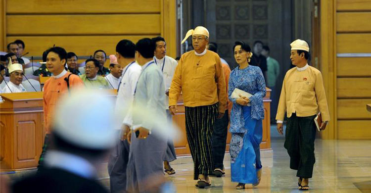 Myanmar’s Htin Kyaw sworn in as president