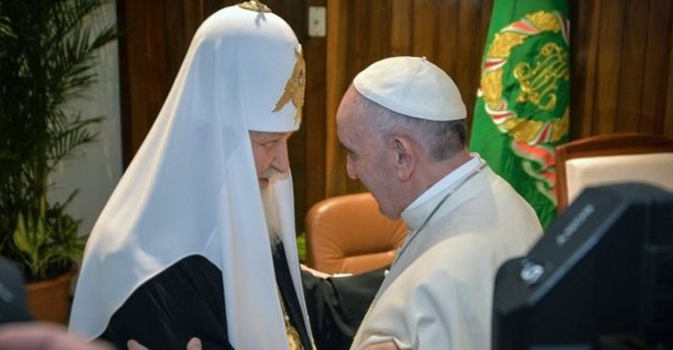 Pope meets Russian Orthodox head after 962 years