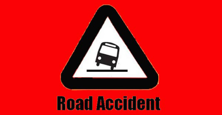 Truck hits auto-rickshaw: 7 killed