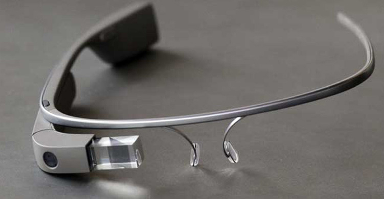 New smart glass will allow typing via virtual keyboard