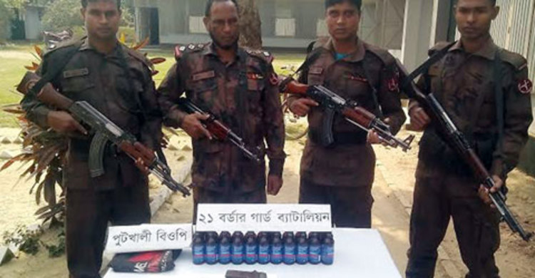 বেনাপোলে অস্ত্রগুলিসহ ফেনসিডিল উদ্ধার 