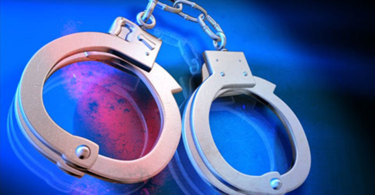 রাজধানীতে বিপুল পরিমাণ ভুয়া সার্টিফিকেটসহ আটক ২