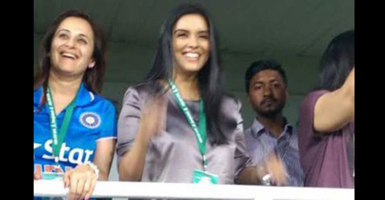 ভারত-পাকিস্তান ম্যাচ দেখতে ঢাকায় অসিন