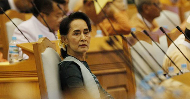 দেশ চালাবেন সু চি