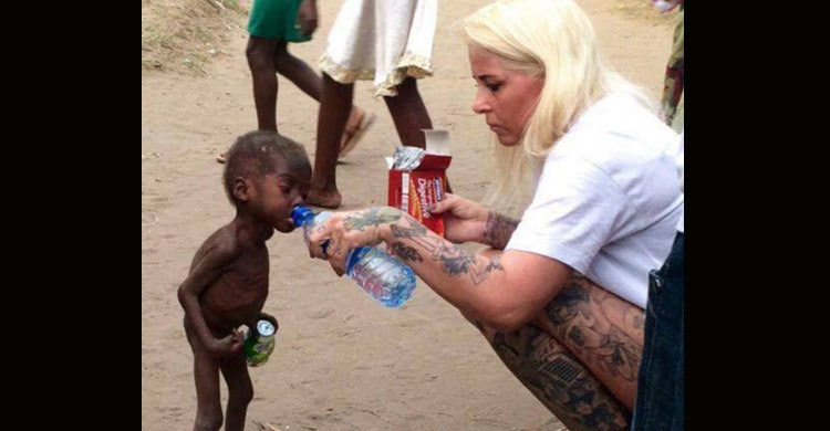 নিষ্ঠুর বাবা-মা!