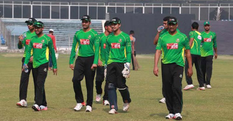 এশিয়া কাপে মাশরাফিদের ব্যাটিং নিয়ে দুশ্চিন্তা