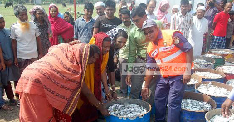 বরিশালে ২০০ মণ জাটকা জব্দ