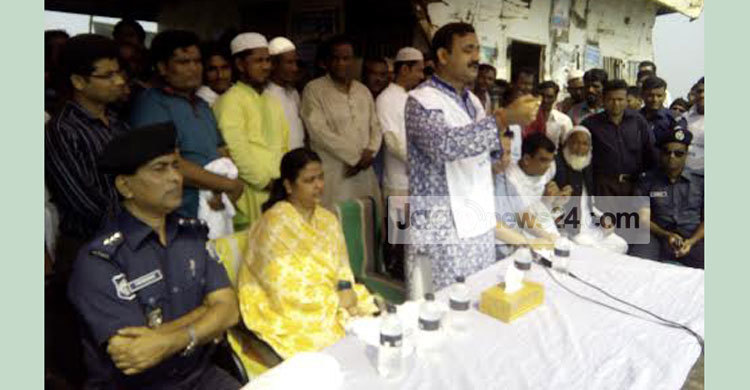 বরিশালে জাটকা সংরক্ষণে সচেতনতায় নৌ শোভাযাত্রা