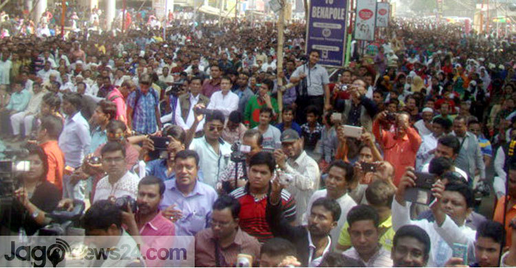 বেনাপোলে দুই বাংলার ভাষাপ্রেমীদের মিলন মেলা