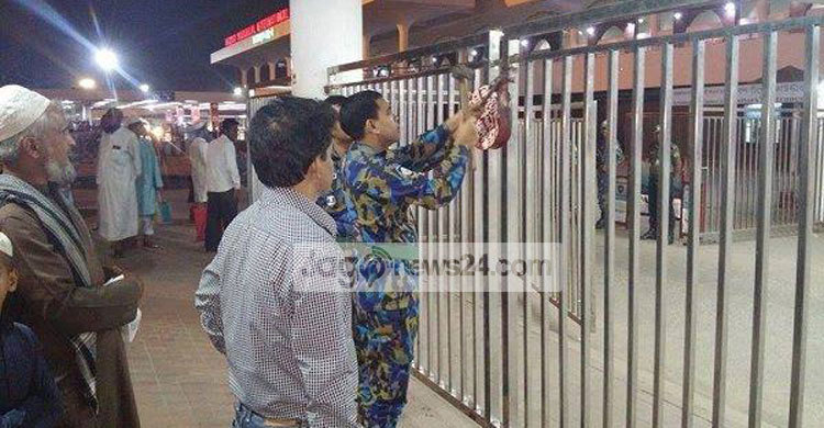 বিমানবন্দরের নিরাপত্তা ইস্যু : কথিত ৫২ দানবক্স উচ্ছেদ