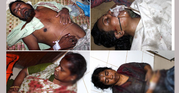 কুমিল্লায় বাস উল্টে খালে : নিহত ১