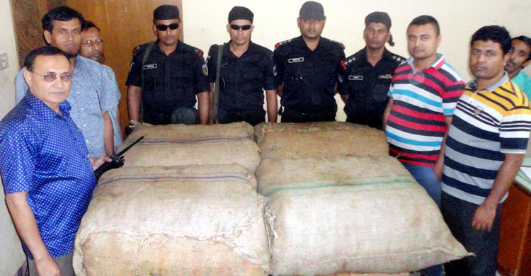 কুমিল্লায় ৩ মণ গাঁজা উদ্ধার