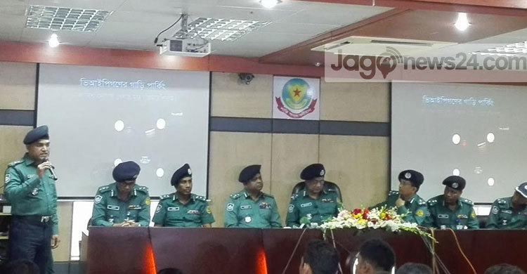 মাতৃভাষা দিবসে ৪ স্তরের নিরাপত্তা