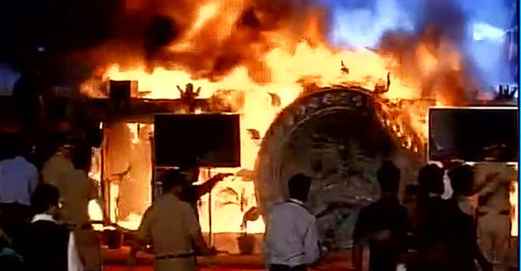 মুম্বাইয়ে ‘মেক ইন ইন্ডিয়া’র অনুষ্ঠানে অগ্নিকাণ্ড