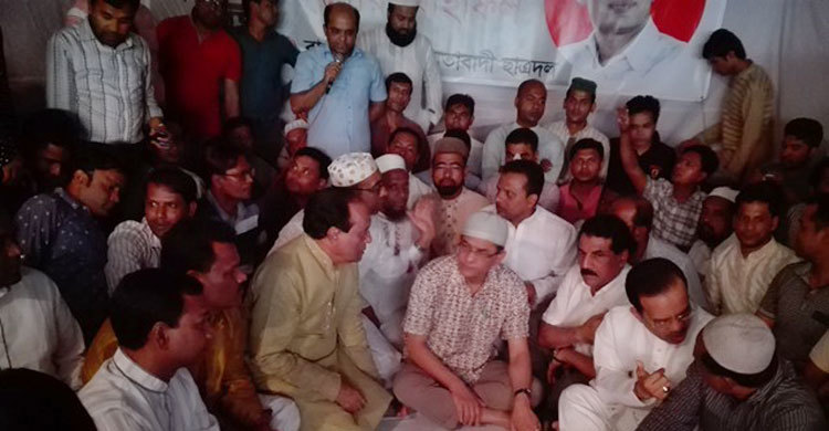 জাতীয়তাবাদী রাজনীতি ধ্বংস করতে তারেকের বিরুদ্ধে মামলা