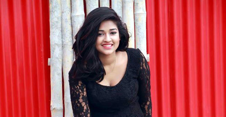 হেলেনের নায়ক ইন্দ্রনীল