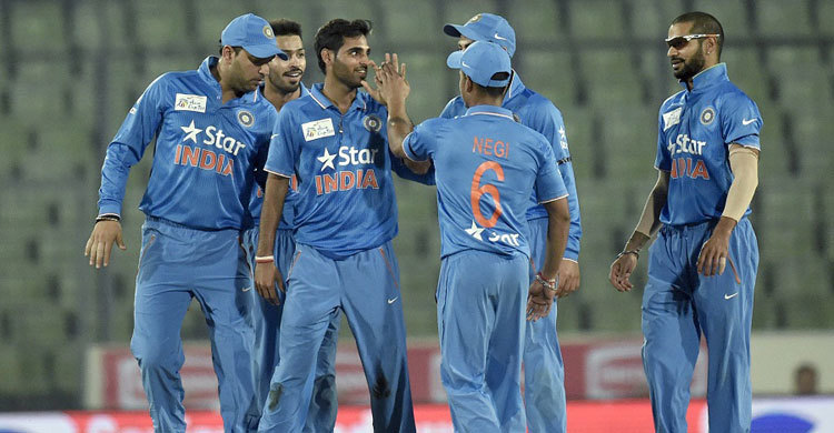 ভারতীয় বোলিংয়ে ধুঁকছে আমিরাত