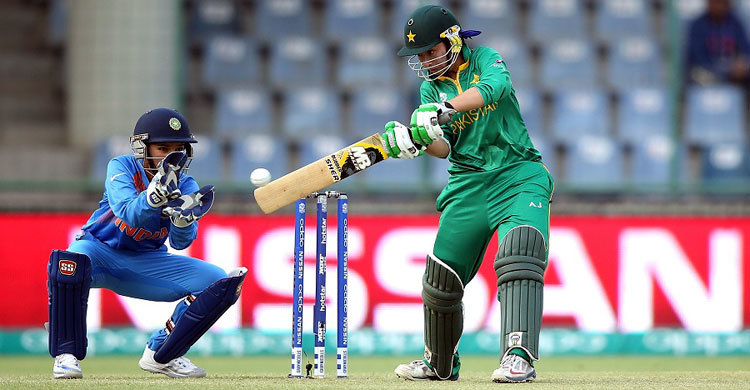 পাকিস্তানের নারী দলের কাছে হেরে গেল ভারত